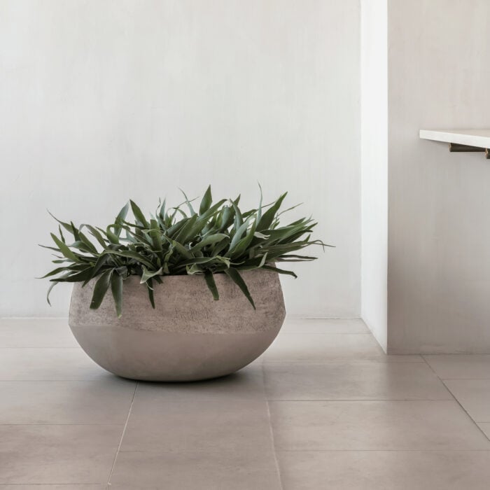 Atlantis Natural Outdoor Planter - Image 2