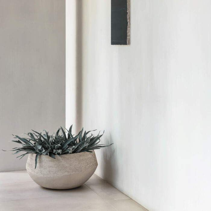 Atlantis Natural Outdoor Planter - Image 5