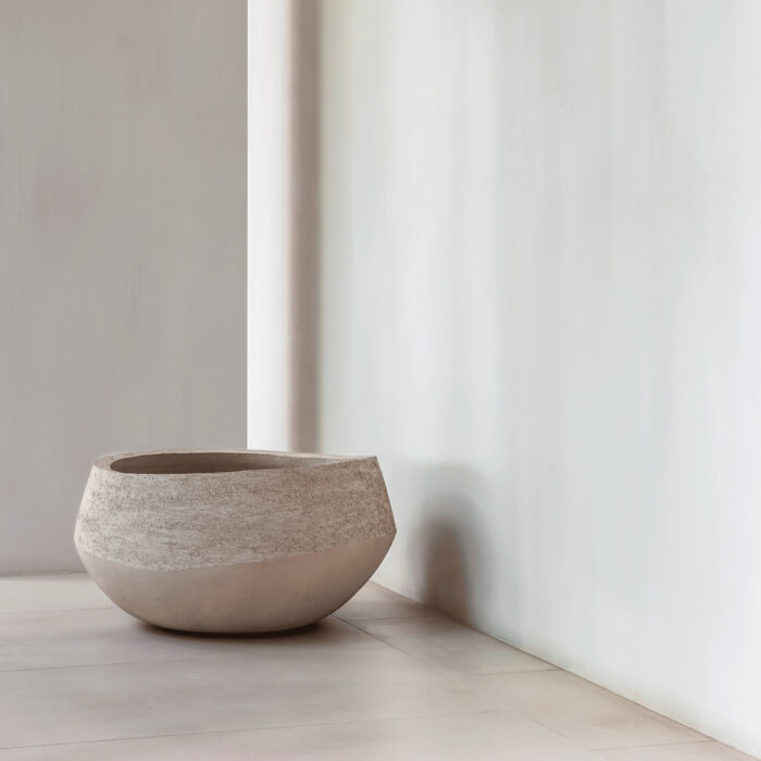 Atlantis Natural Outdoor Planter - Image 3