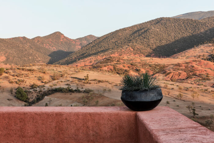 Atlantis Outdoor Planter - Image 2