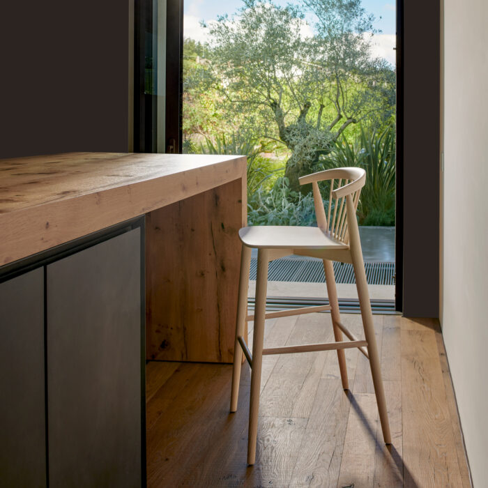 Neowood Bar Chair - Image 3