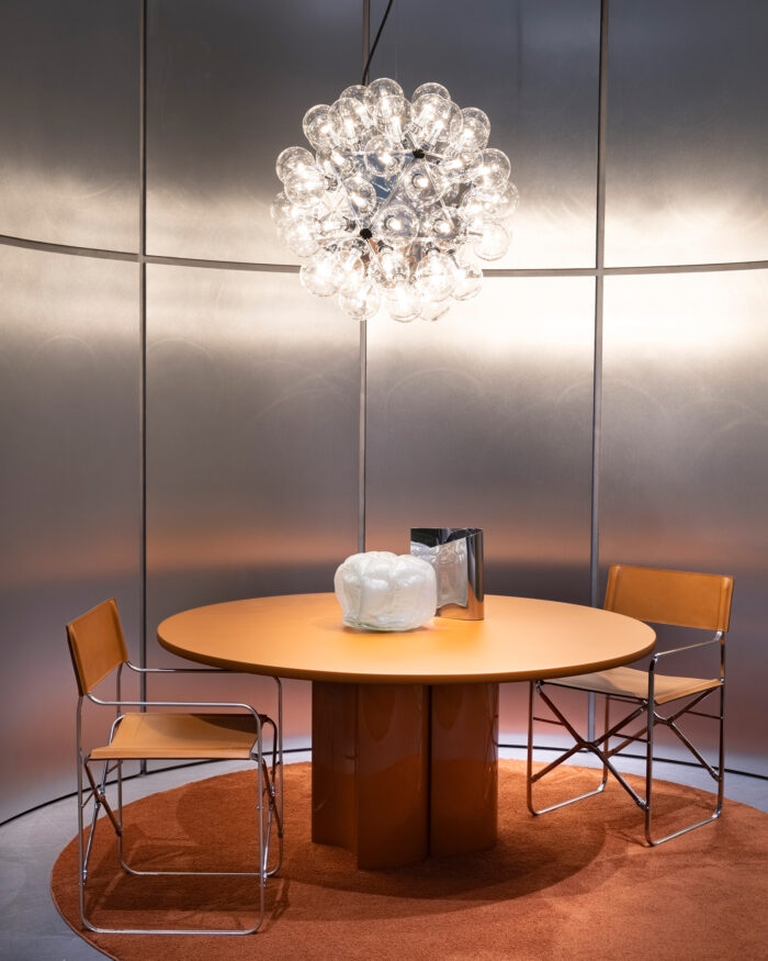 April Chair - Image 3