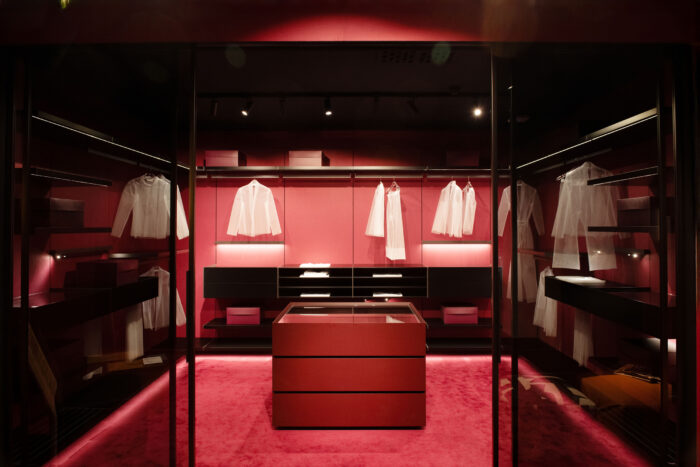 Ghost Wall -WW Walk-in Dressing Room System - Image 3
