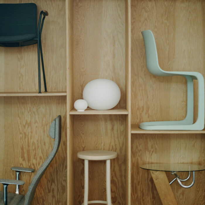 Glo-Ball Table Lamp - Image 5