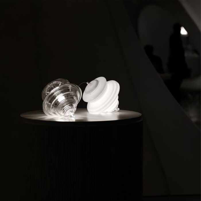 Neverending Glory Table Lamp - Image 4