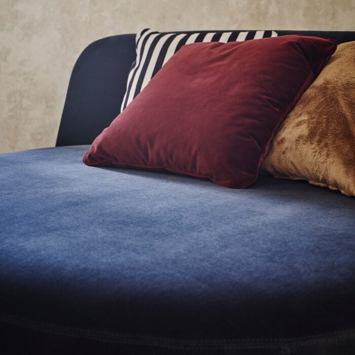 Miles Lounge Pouf - Image 4