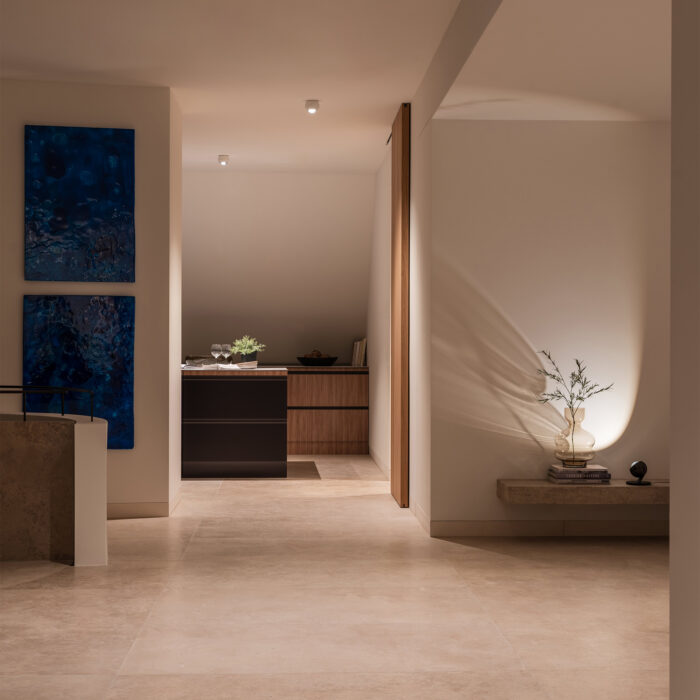Io Table Lamp - Image 4