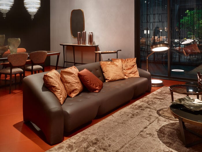 DC 230/DC 300 Sofa - Image 6