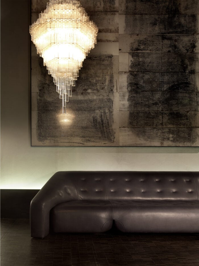 DC 230/DC 300 Sofa - Image 3