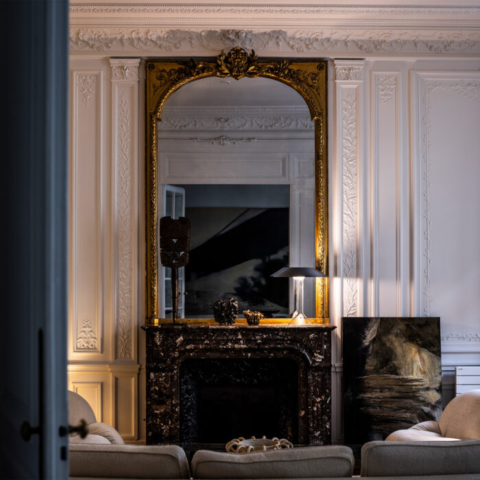 Chapeaux Table Lamp - Image 3