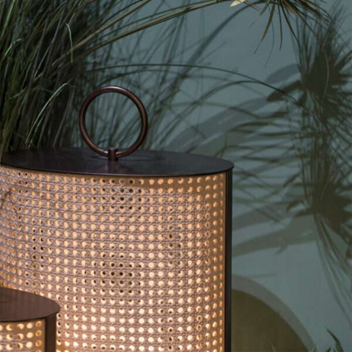 Clara Outdoor Floor Lamp - Image 4